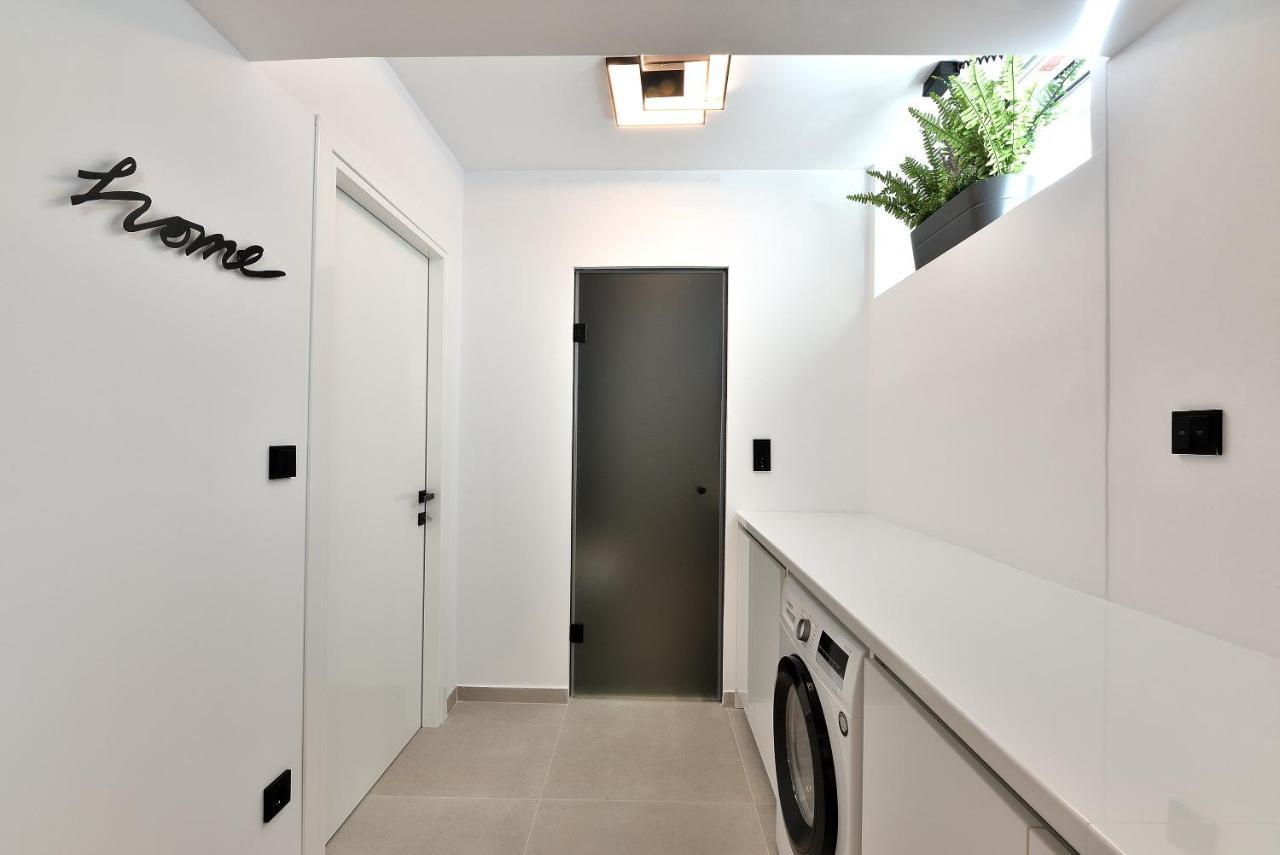 Phaedrus Living City Center Luxury Flat Skoufa Athen Exterior foto