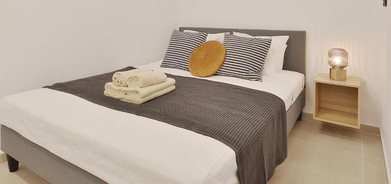 Phaedrus Living City Center Luxury Flat Skoufa Athen Exterior foto